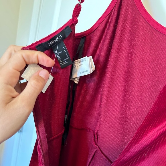 Red velvet tank top romper/jumpsuit - Picture 4 of 4